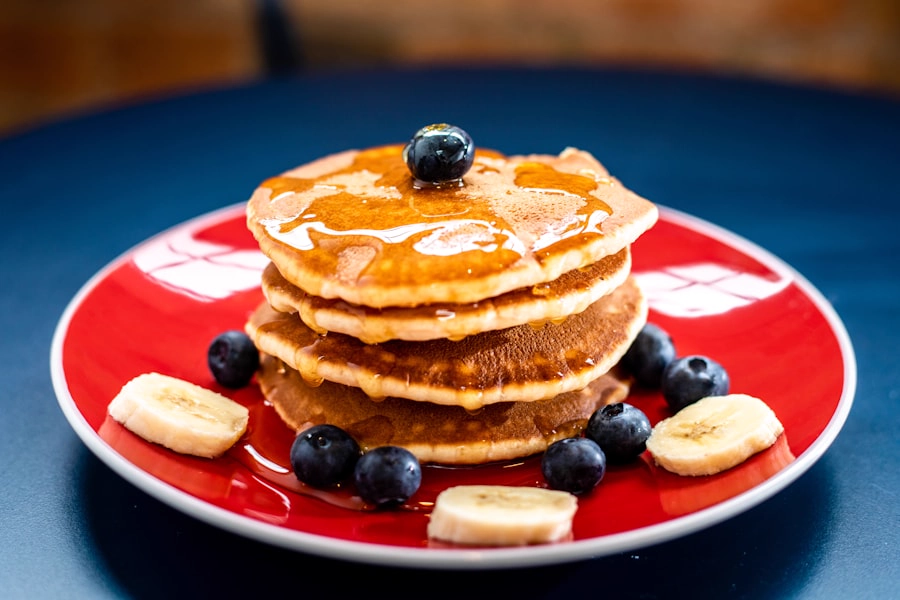 Berry yogurt pancakes